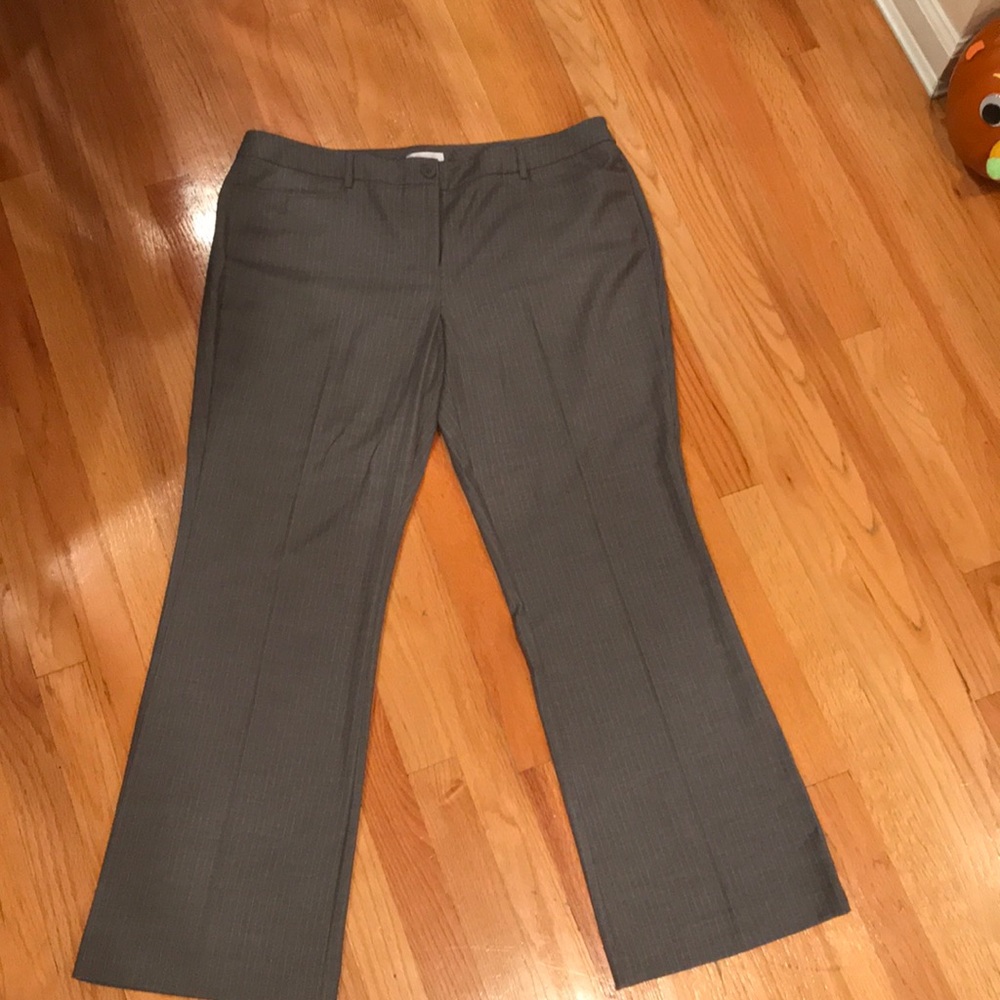 New York and Co. gray pin stripe dress pant. NWOT